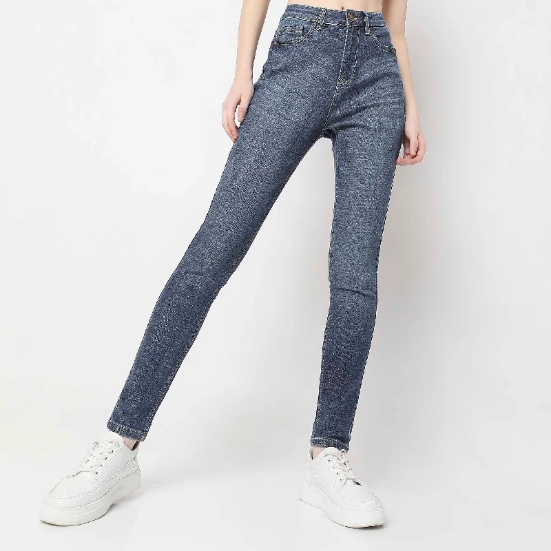 Frayed Hem Jeans for Edgy -Skinny Fit High Rise Jeans