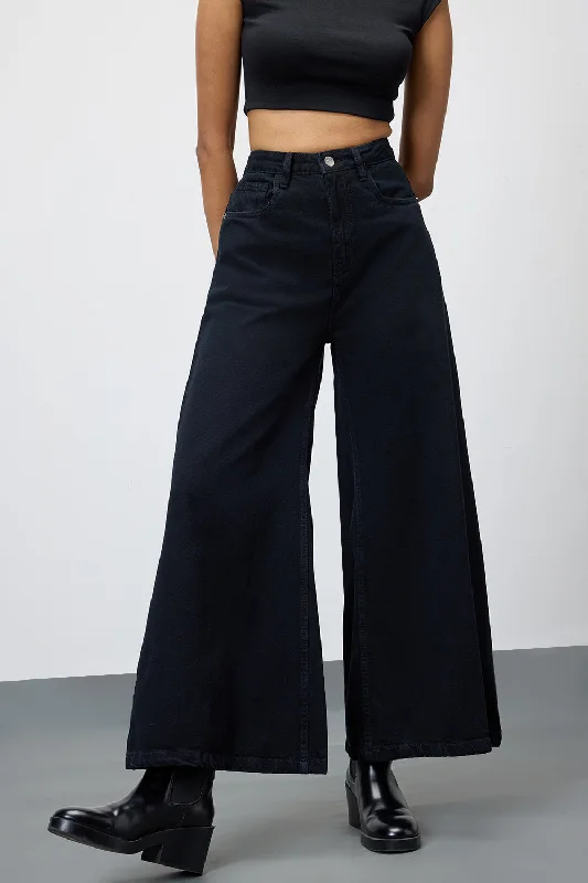 Boyfriend Jeans for Relaxed -Raven Bell Flare Jeans