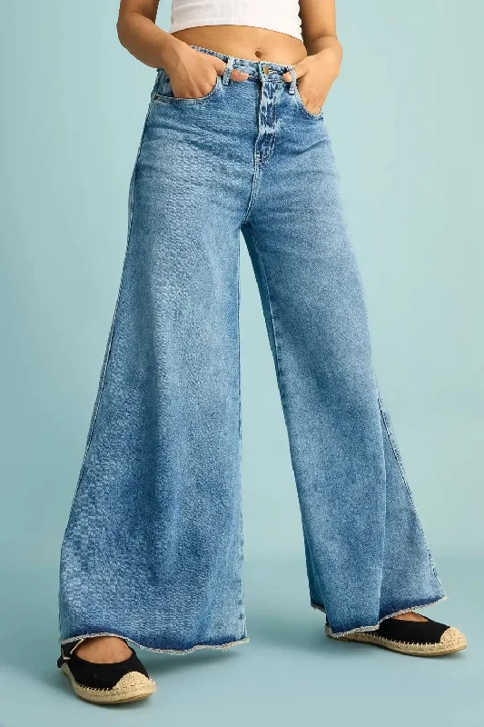 Embellished Back Pocket Jeans for Glamour -Old School Flare Denim