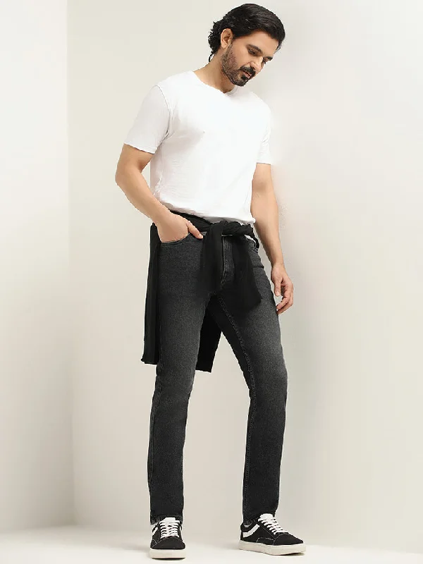 Metal Button Jeans for Classic -WES Casuals Black Relaxed Fit Mid Rise Jeans