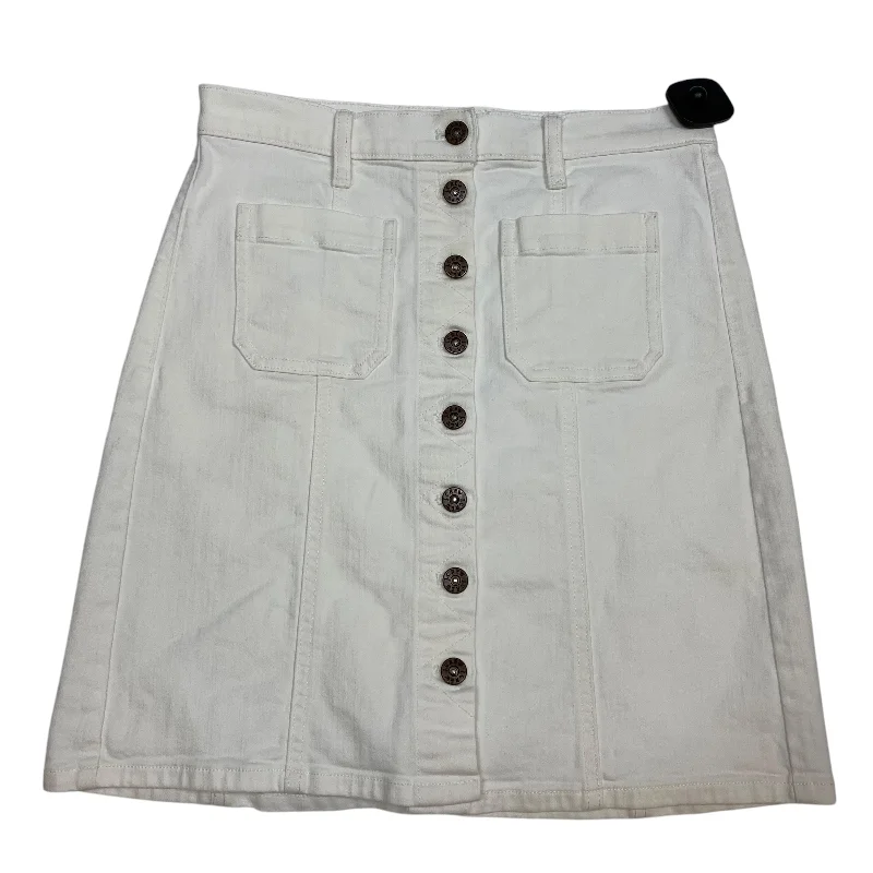 Lightweight skirts for warm season chic -Skirt Mini & Short By J. Crew In White, Size: 0