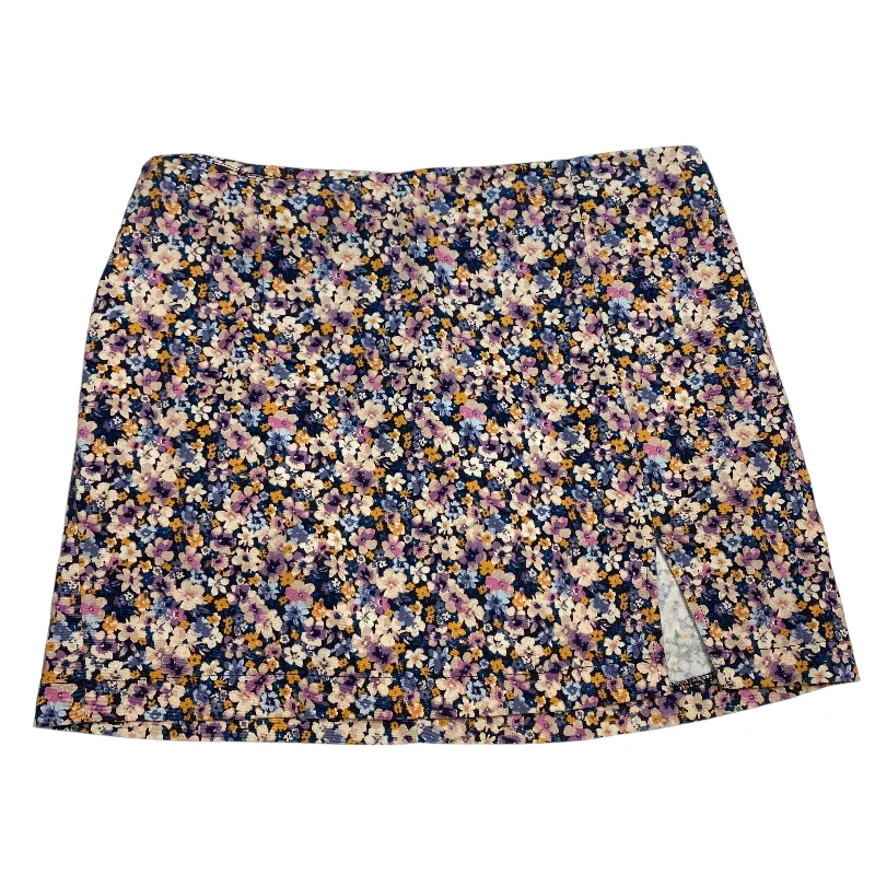 Vintage skirts for retro-inspired fashion vibes -Skirt Mini & Short By Wild Fable In Floral Print, Size: L