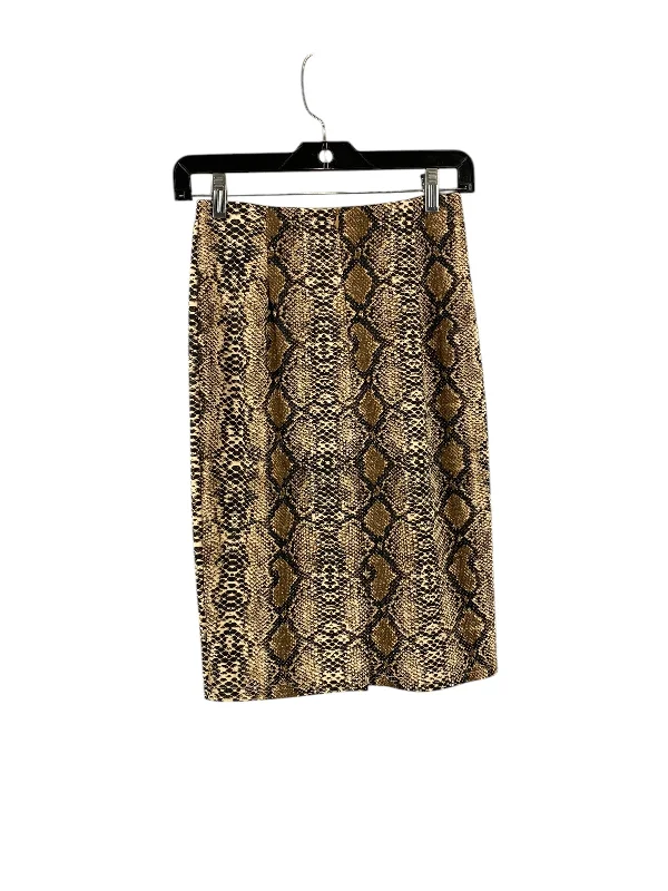 A-line skirts for flattering timeless silhouettes -Skirt Midi By Clothes Mentor In Snakeskin Print, Size: S