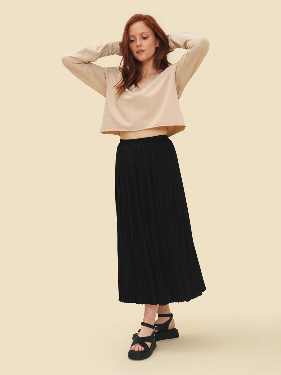 Layered Short Skirts for Fun -Hazel Black Pleated Skirt